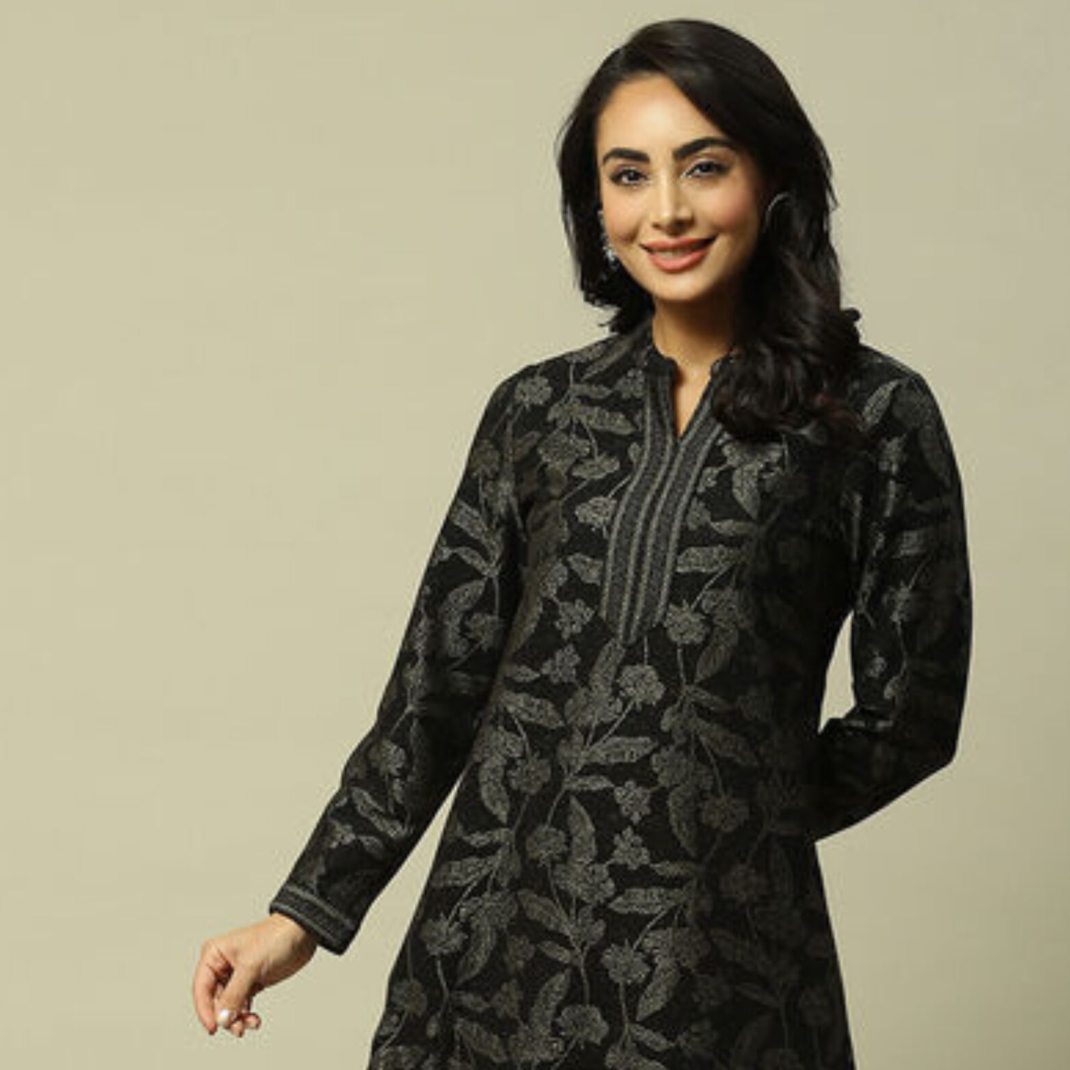 RANGRITI'S ETHNIC WEAR RANGRITI'S ETHNIC WEAR
